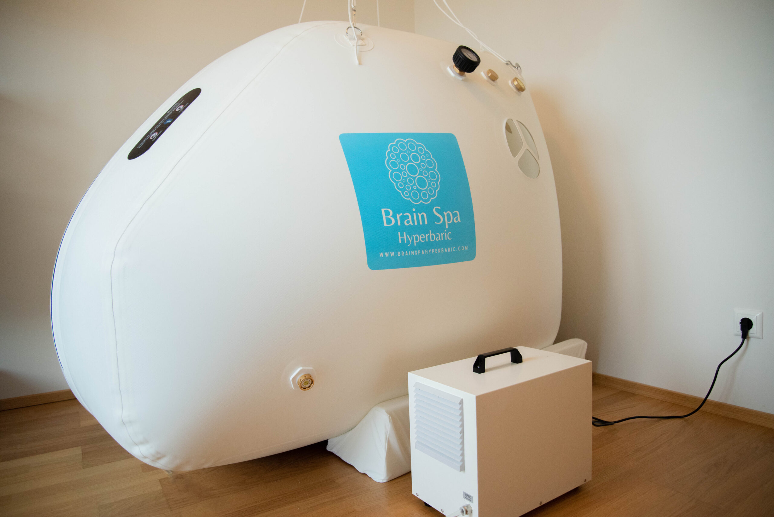 Mild pressure hyperbaric oxygen therapy